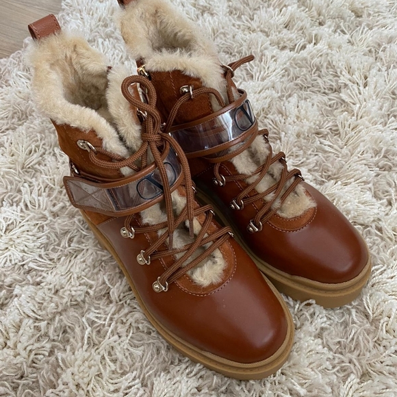 Valentino Garavani Shoes - Valentino Platform heel winter booties Size 7